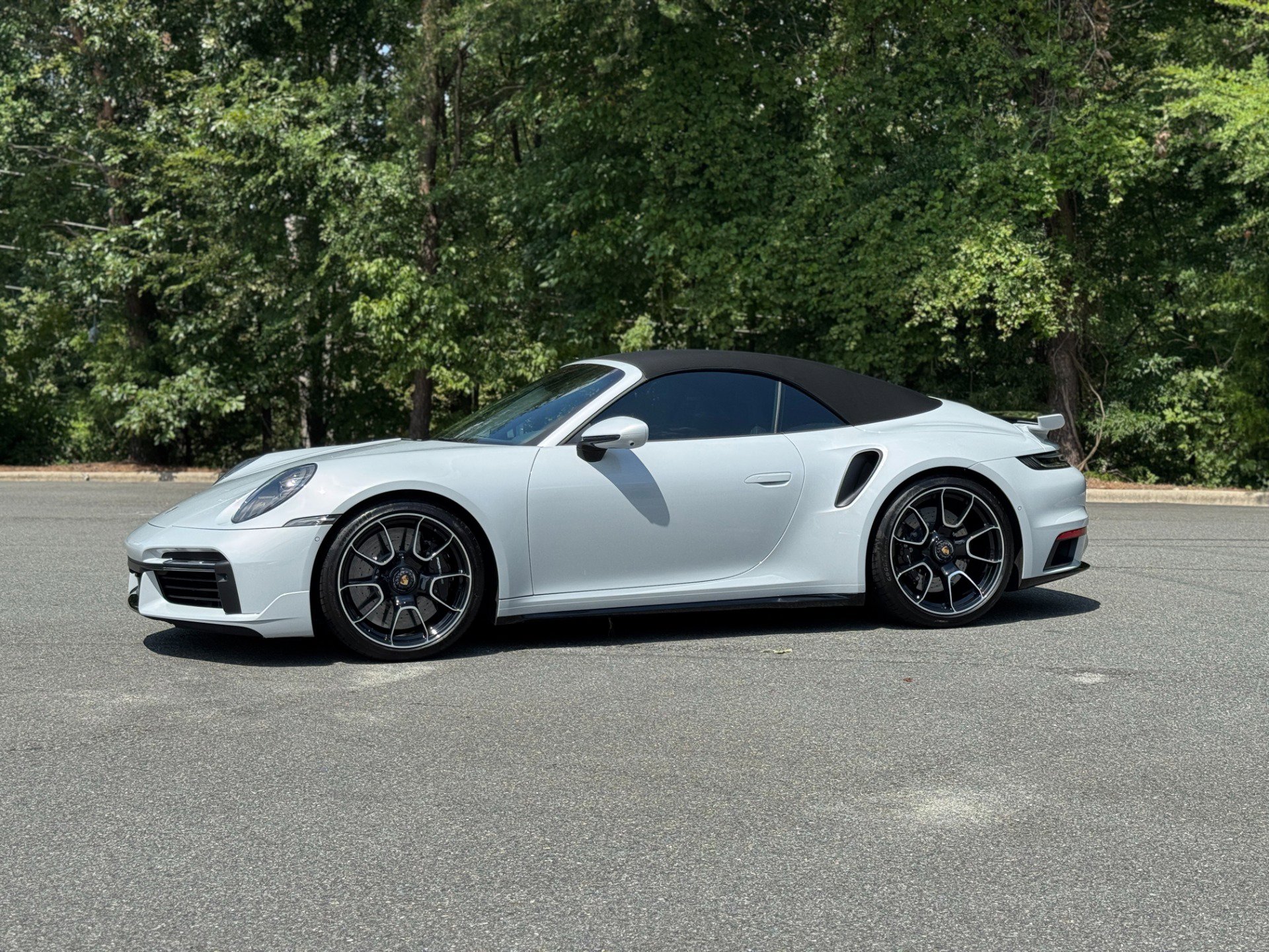 Used 2024 Porsche 911 Cabriolet image 5