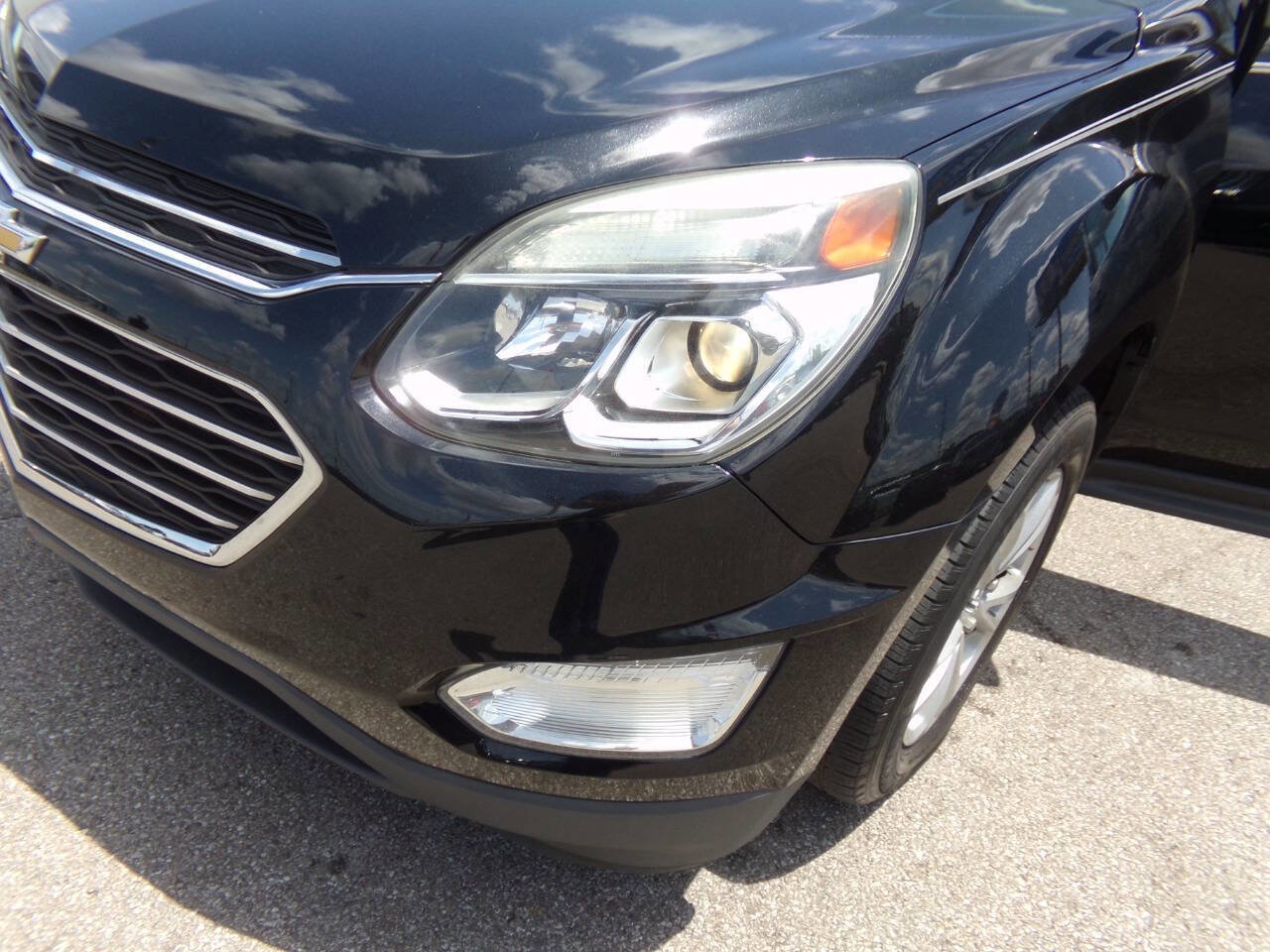 Used 2017 Chevrolet Equinox LT w/ Convenience Package image 35