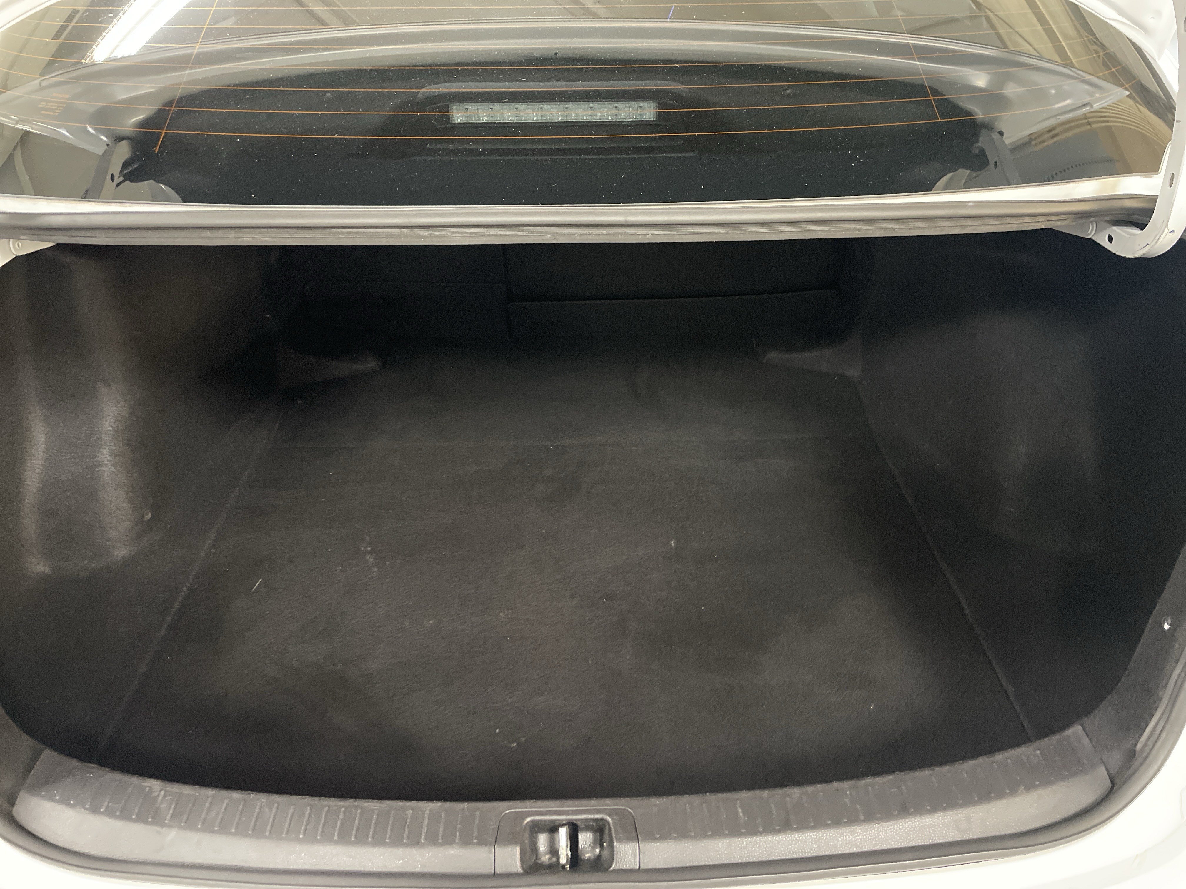 Certified 2025 Toyota Corolla LE FWD image 33