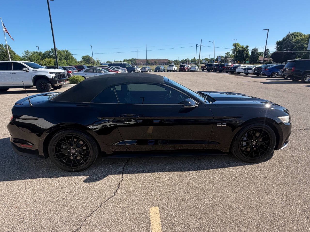 Used 2015 Ford Mustang GT Premium w/ Equipment Group 401A RWD image 14