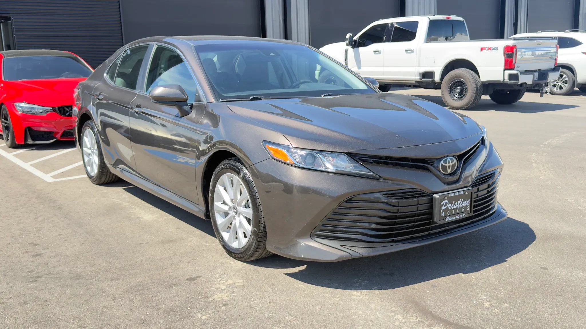 Used 2019 Toyota Camry LE FWD image 2