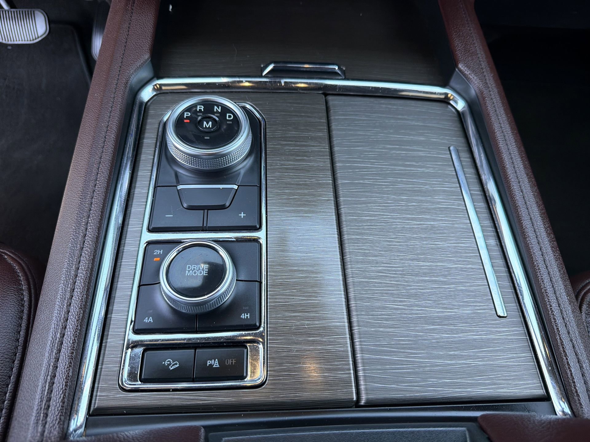 Certified 2024 Ford Expedition Max Limited AWD/4WD image 16