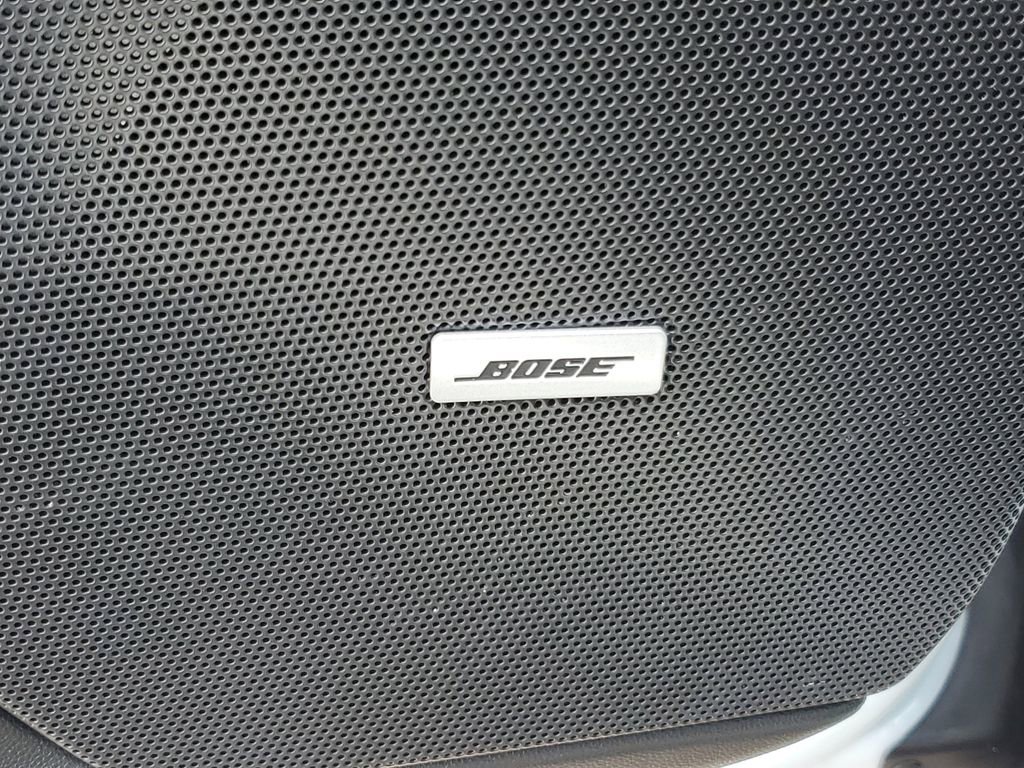 Used 2025 Cadillac XT6 Sport w/ LPO, Floor Liner Package AWD/4WD image 22