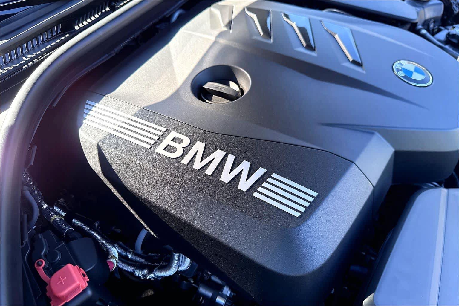 New 2026 BMW 330i Sedan w/ M Sport Package RWD image 17