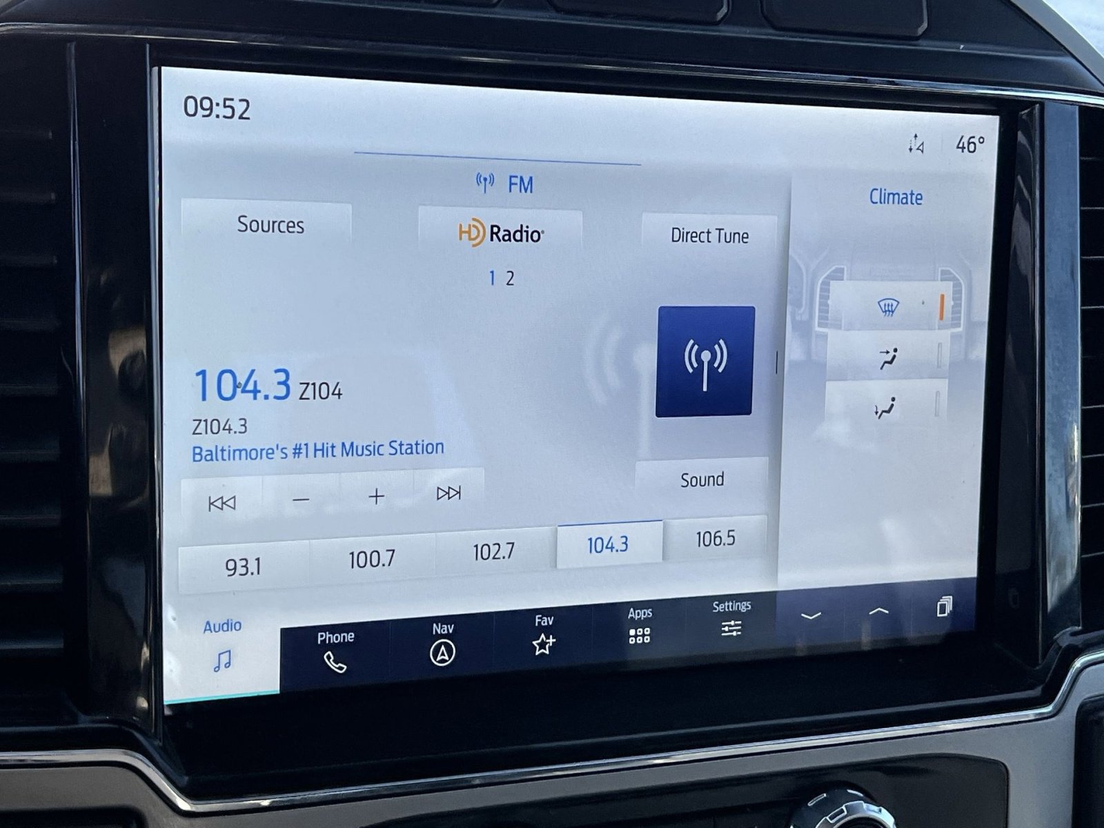 Used 2022 Ford F250 Lariat w/ Snow Plow Prep Package image 18