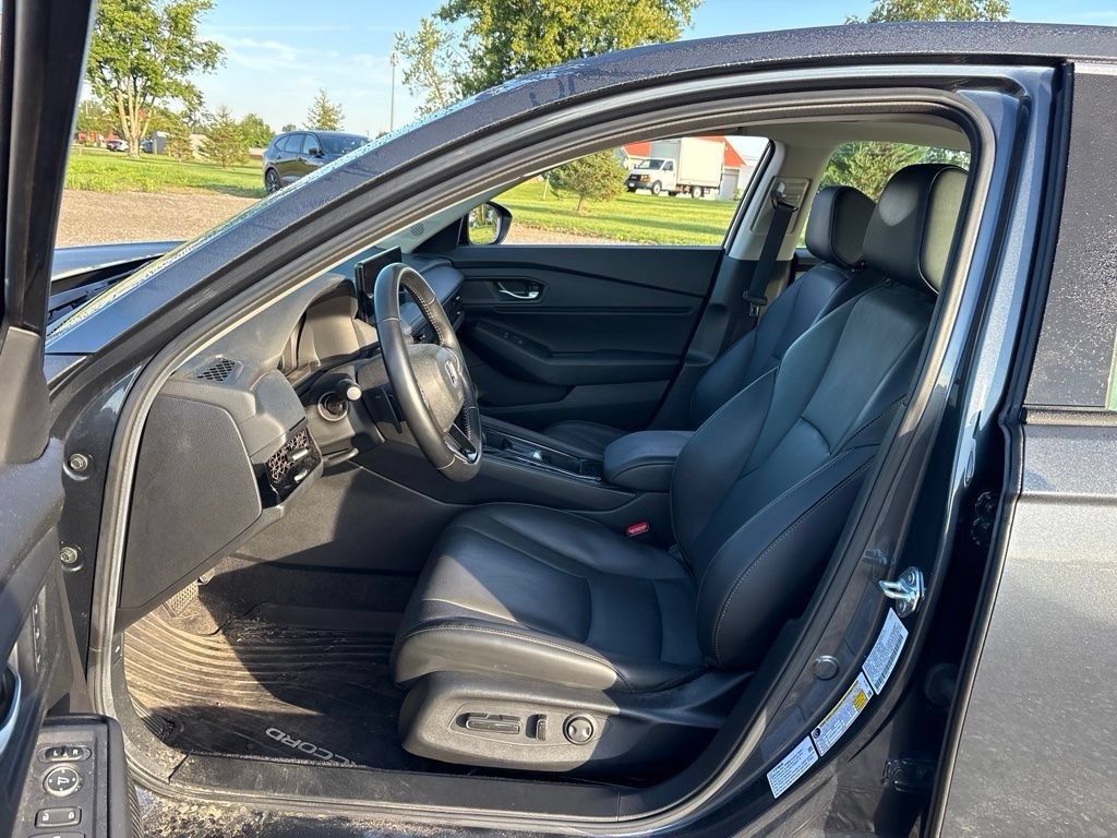 Used 2025 Honda Accord EX-L image 16