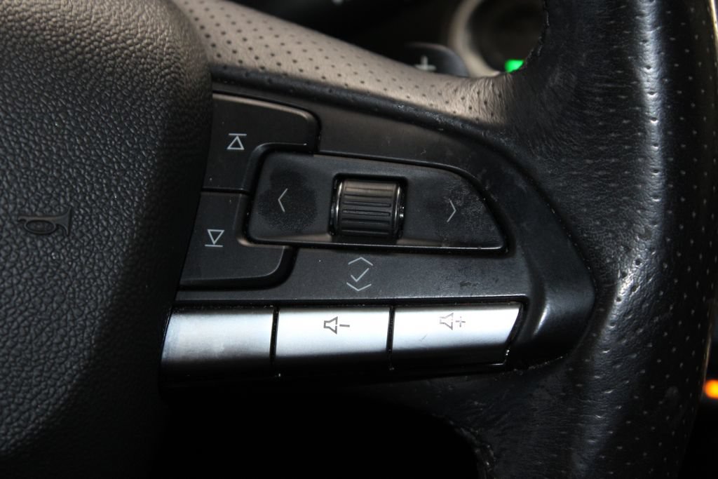 Used 2021 Cadillac XT4 Sport FWD image 35