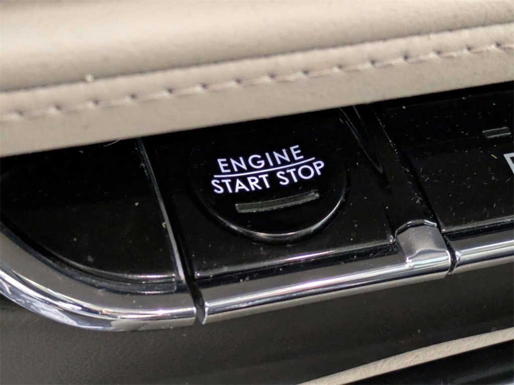 Used 2022 Lincoln Nautilus Reserve image 16