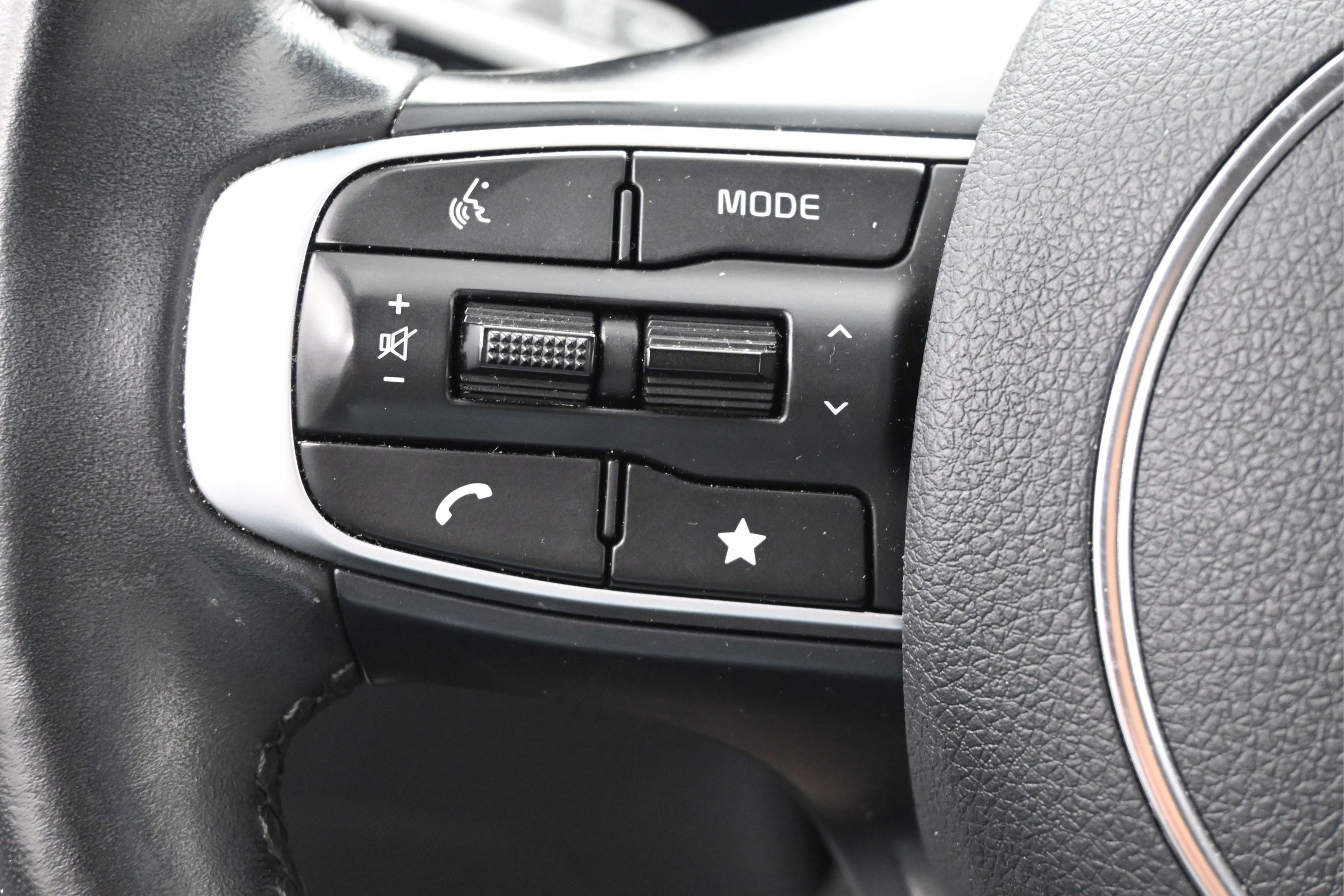 Used 2025 Kia K5 EX FWD image 14