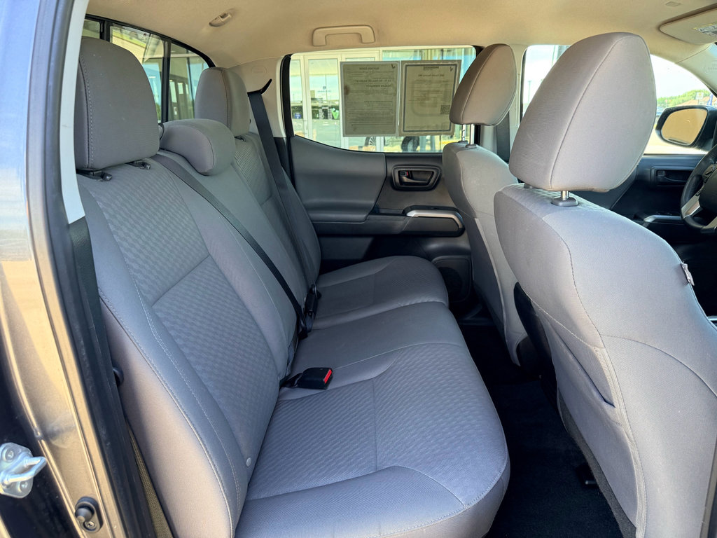 Used 2022 Toyota Tacoma SR5 RWD image 24