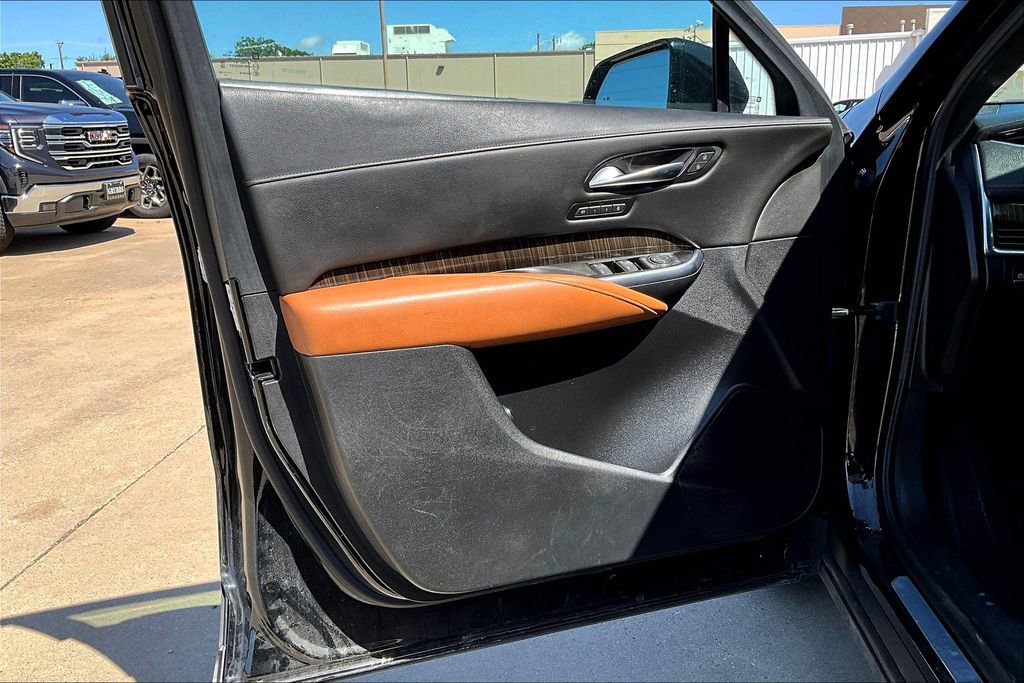 Used 2021 Cadillac XT4 Premium Luxury image 20