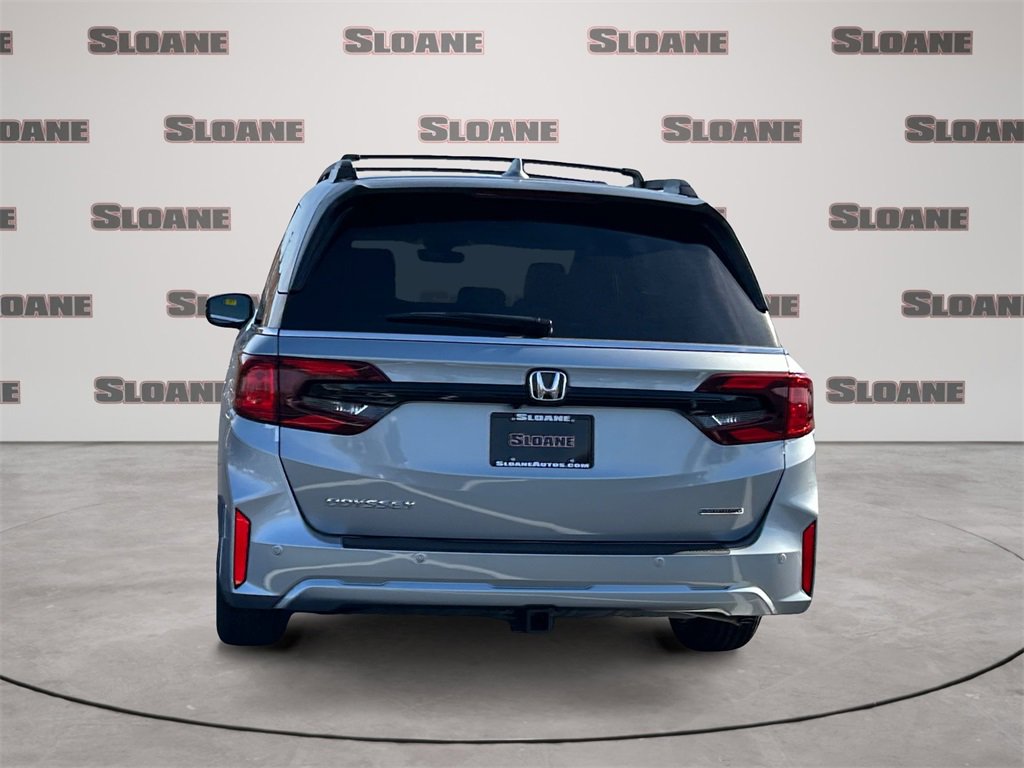 New 2026 Honda Odyssey Touring image 4