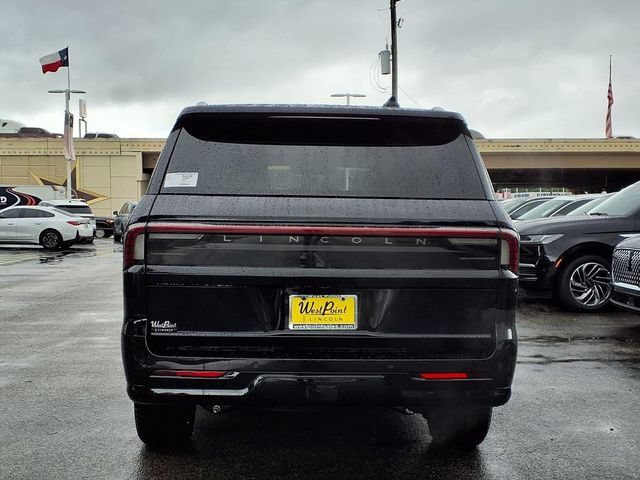 New 2026 Lincoln Navigator L Premier AWD/4WD image 5