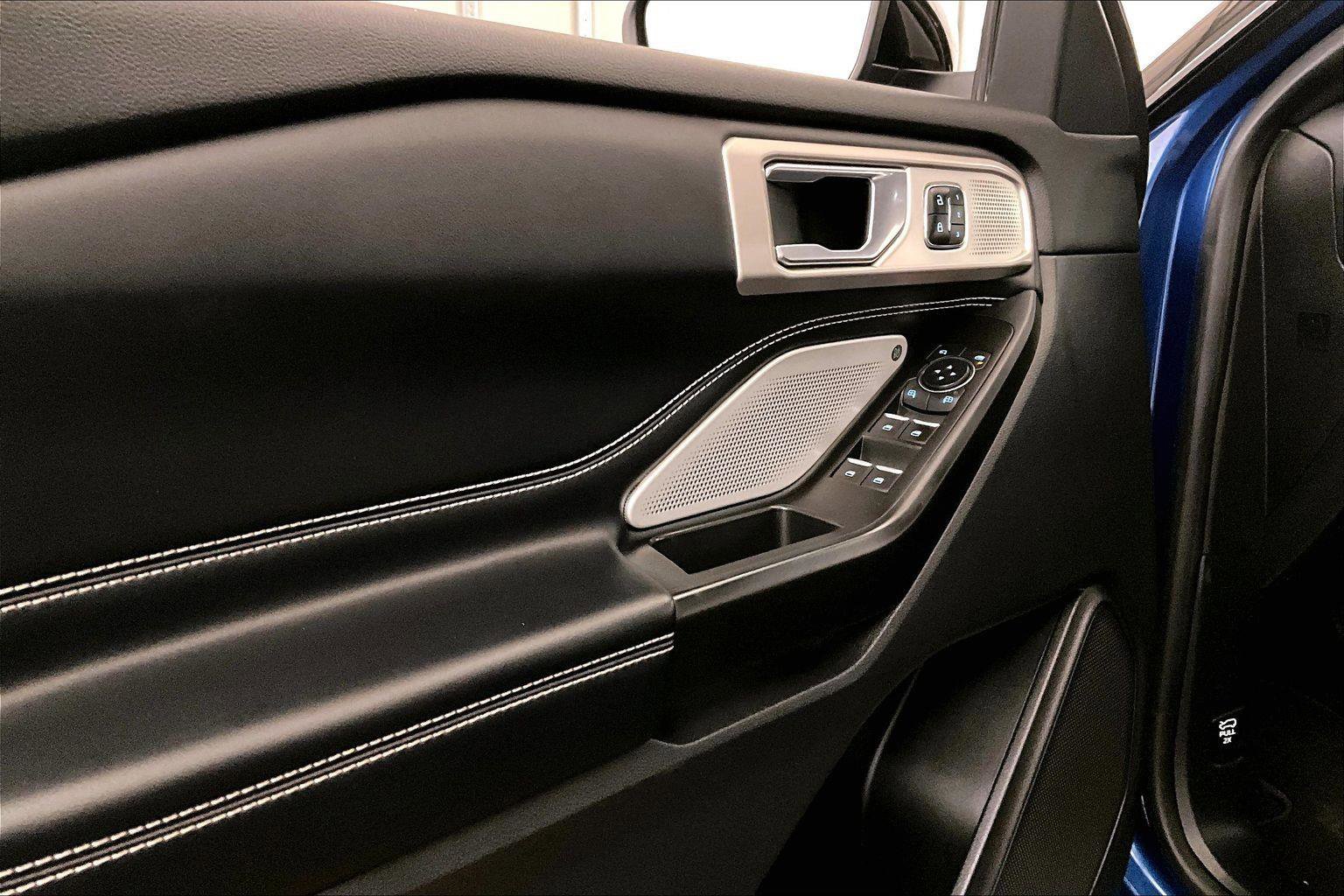 Used 2020 Ford Explorer ST w/ Premium Technology Package image 22