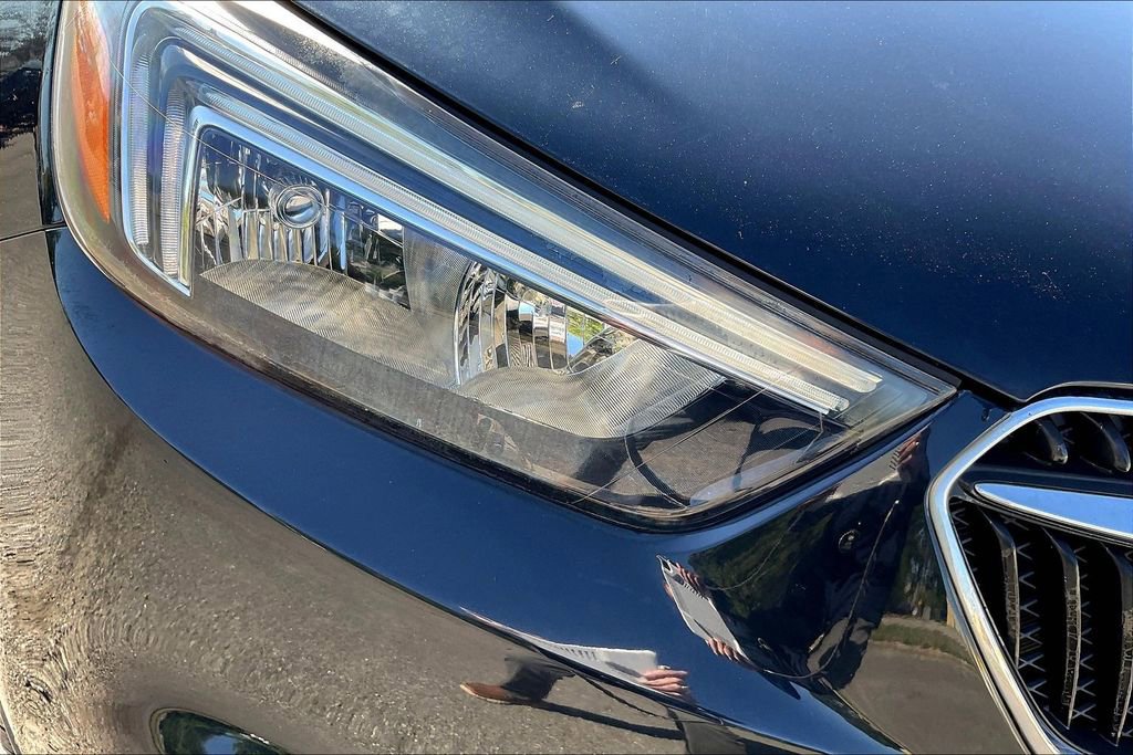 Used 2020 Buick Encore Preferred w/ Safety Package image 28