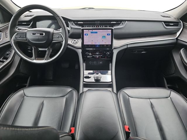 Used 2024 Jeep Grand Cherokee Limited AWD/4WD image 11
