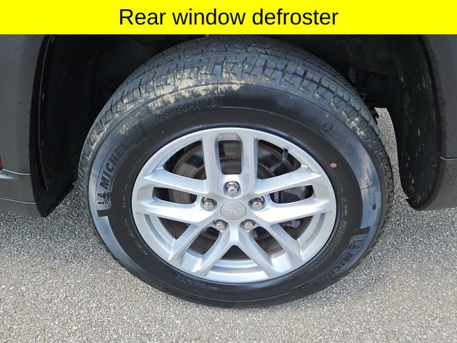 Certified 2023 Jeep Grand Cherokee L Laredo w/ Luxury Tech Group I AWD/4WD image 7