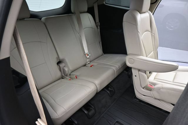 Used 2019 Buick Enclave Essence FWD image 26
