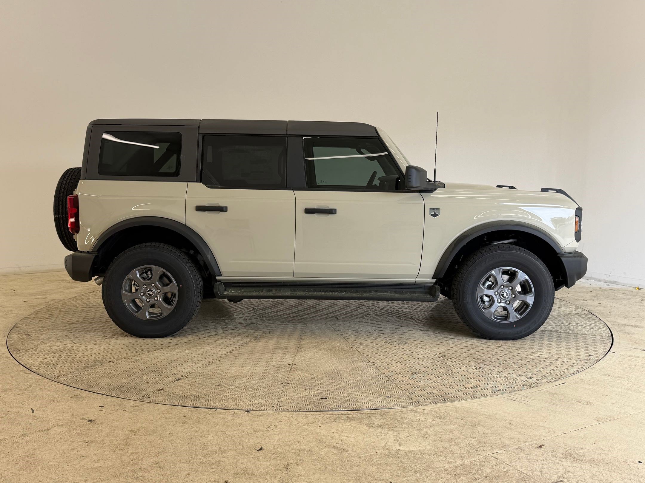 New 2026 Ford Bronco Big Bend image 8