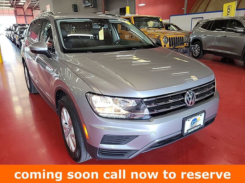 Used 2021 Volkswagen Tiguan SE FWD image 1