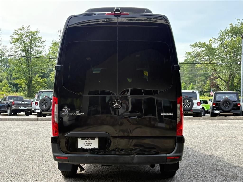 Used 2019 Mercedes-Benz Sprinter 2500 image 7