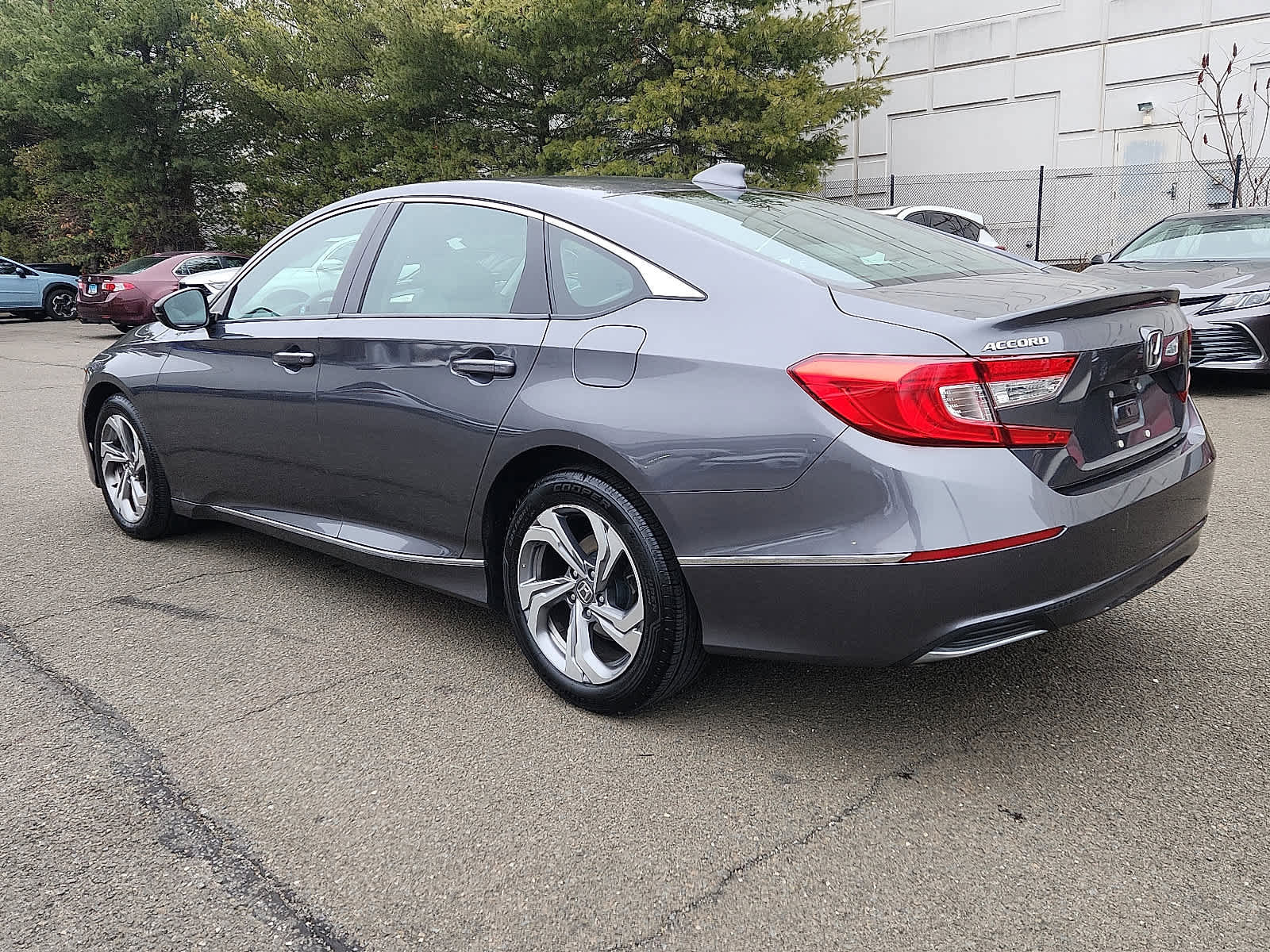 Used 2018 Honda Accord EX-L image 7