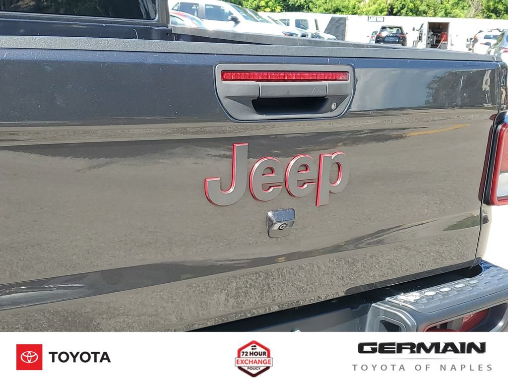 Used 2023 Jeep Gladiator Rubicon AWD/4WD image 18