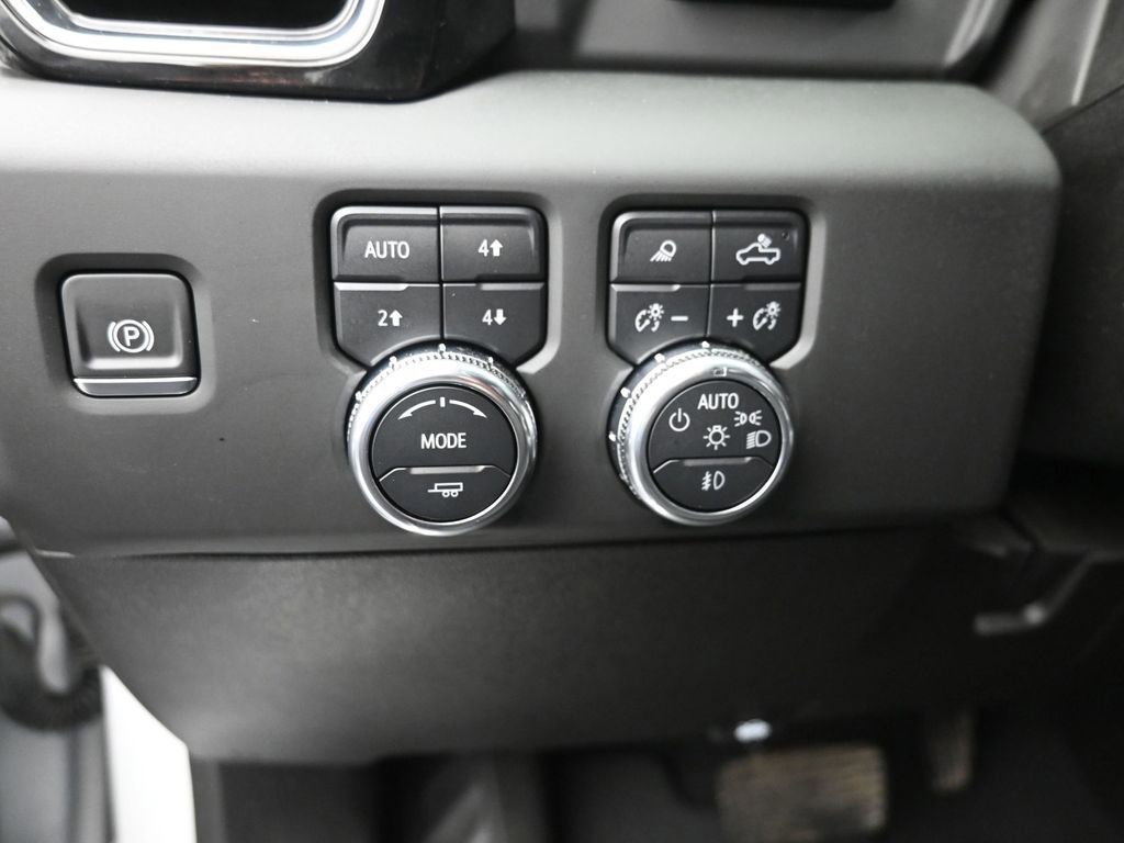 Used 2025 GMC Sierra 2500 Denali w/ Technology Package image 19