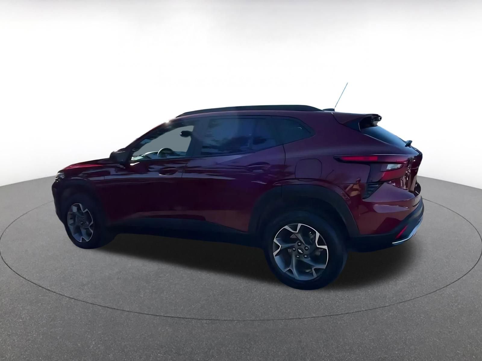 Used 2025 Chevrolet Trax LT image 10