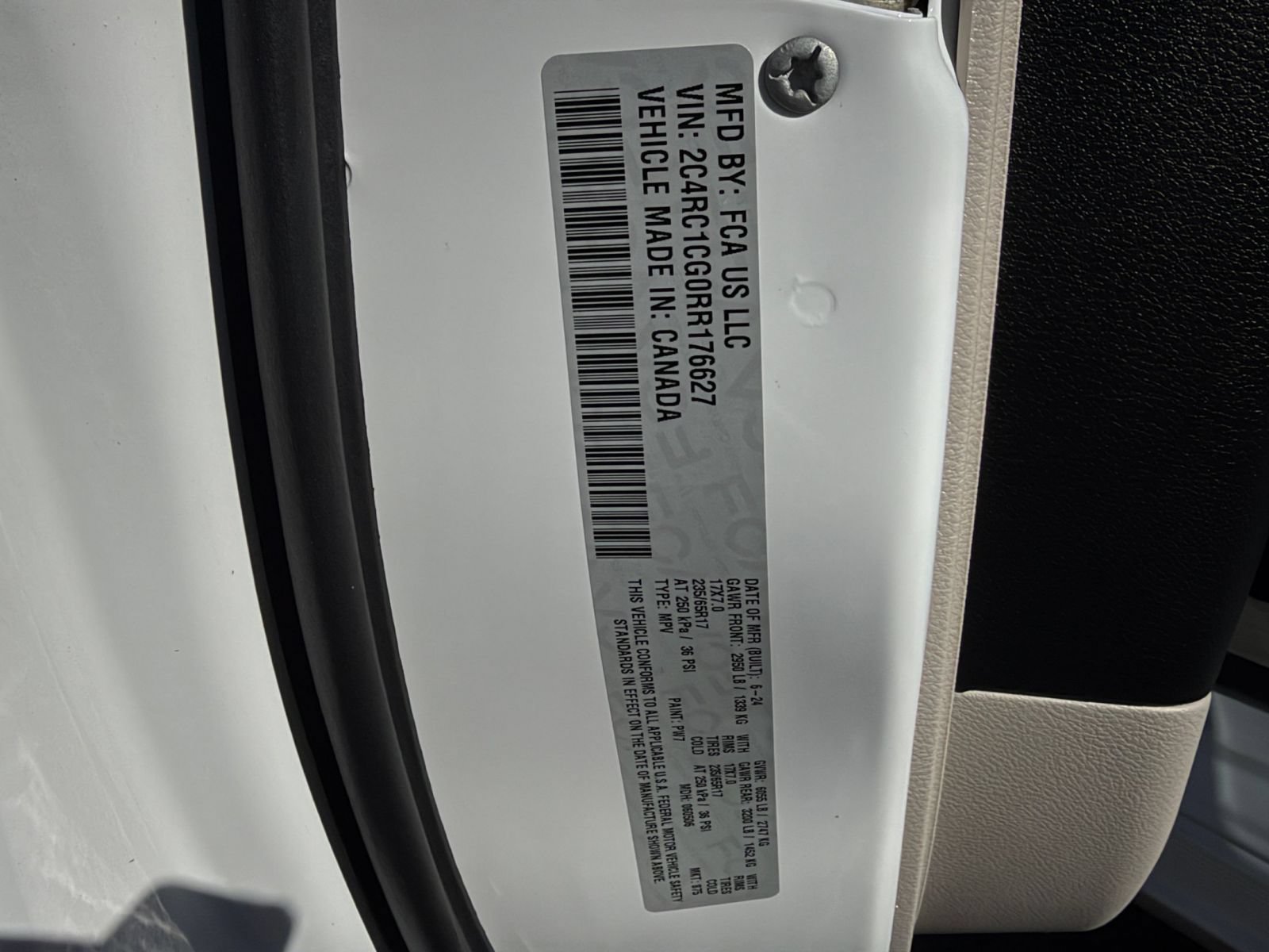 Used 2024 Chrysler Voyager LX FWD image 31
