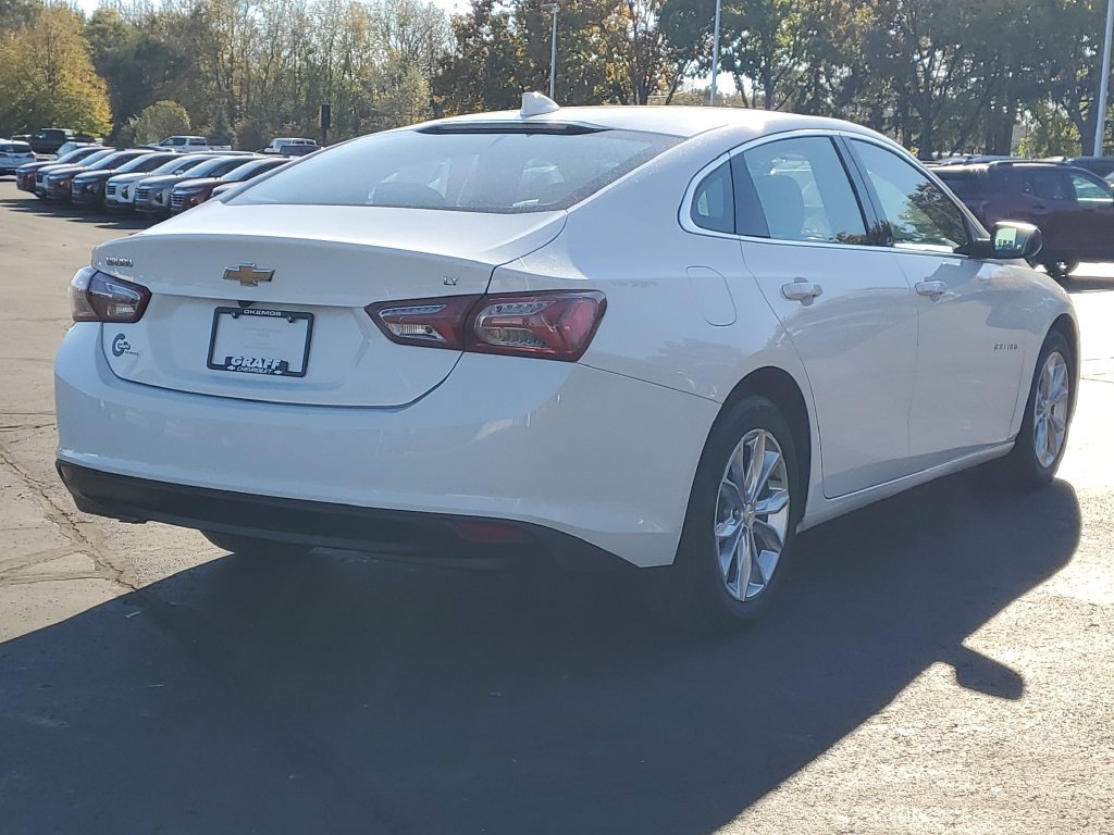 Used 2022 Chevrolet Malibu LT FWD image 3