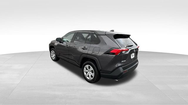Used 2024 Toyota RAV4 LE image 5
