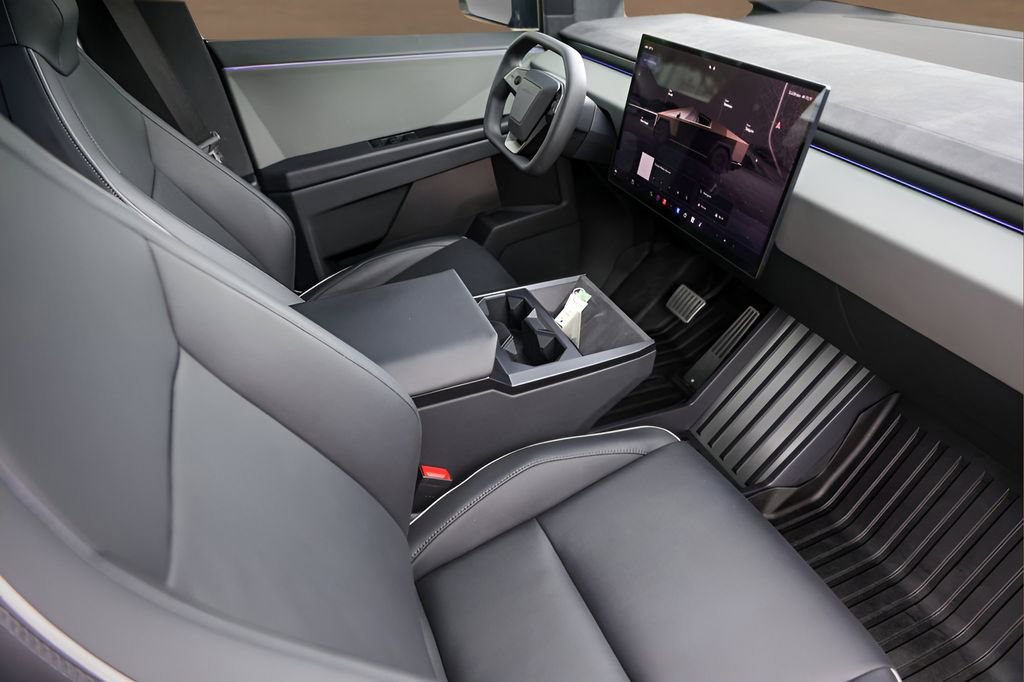 Used 2024 Tesla Cybertruck Cyberbeast image 29