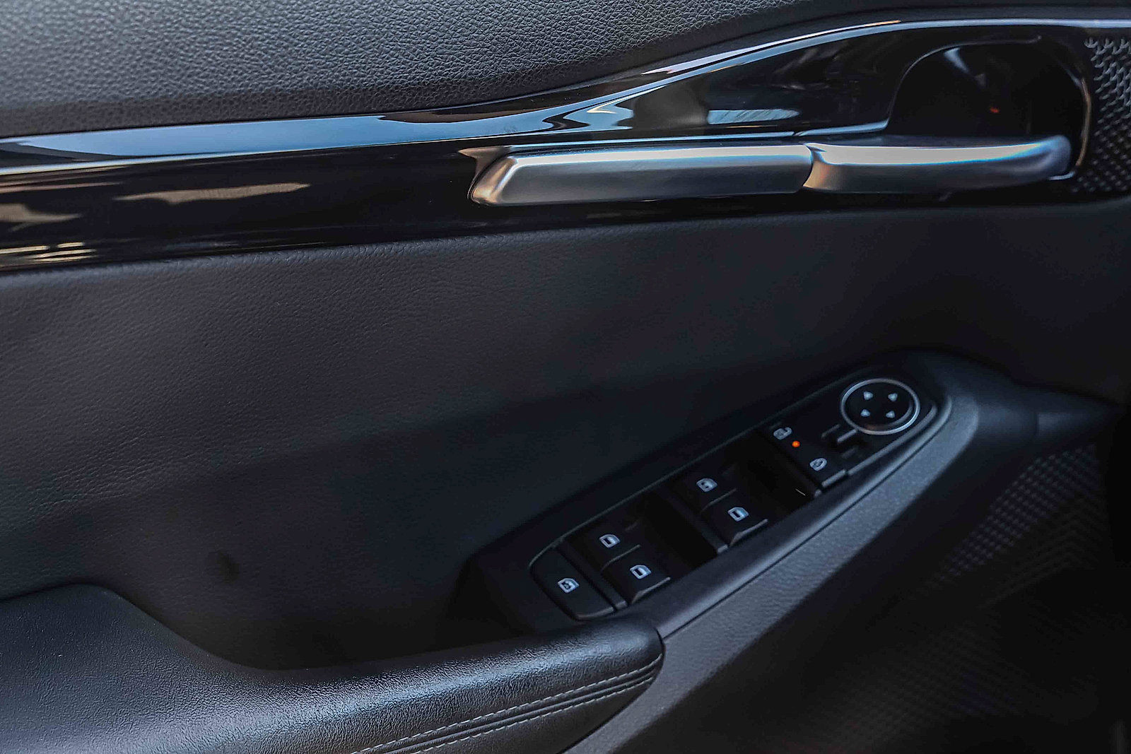Certified 2024 Kia Seltos X-Line AWD/4WD image 16