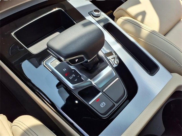 Certified 2025 Audi Q5 2.0T Premium w/ Convenience Plus Package image 17