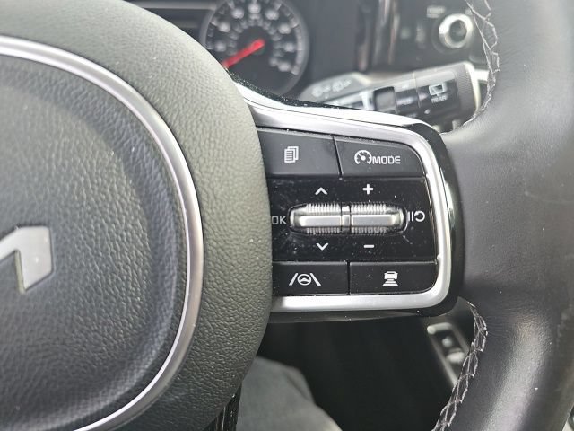 Certified 2023 Kia Sorento X-Line EX AWD/4WD image 56