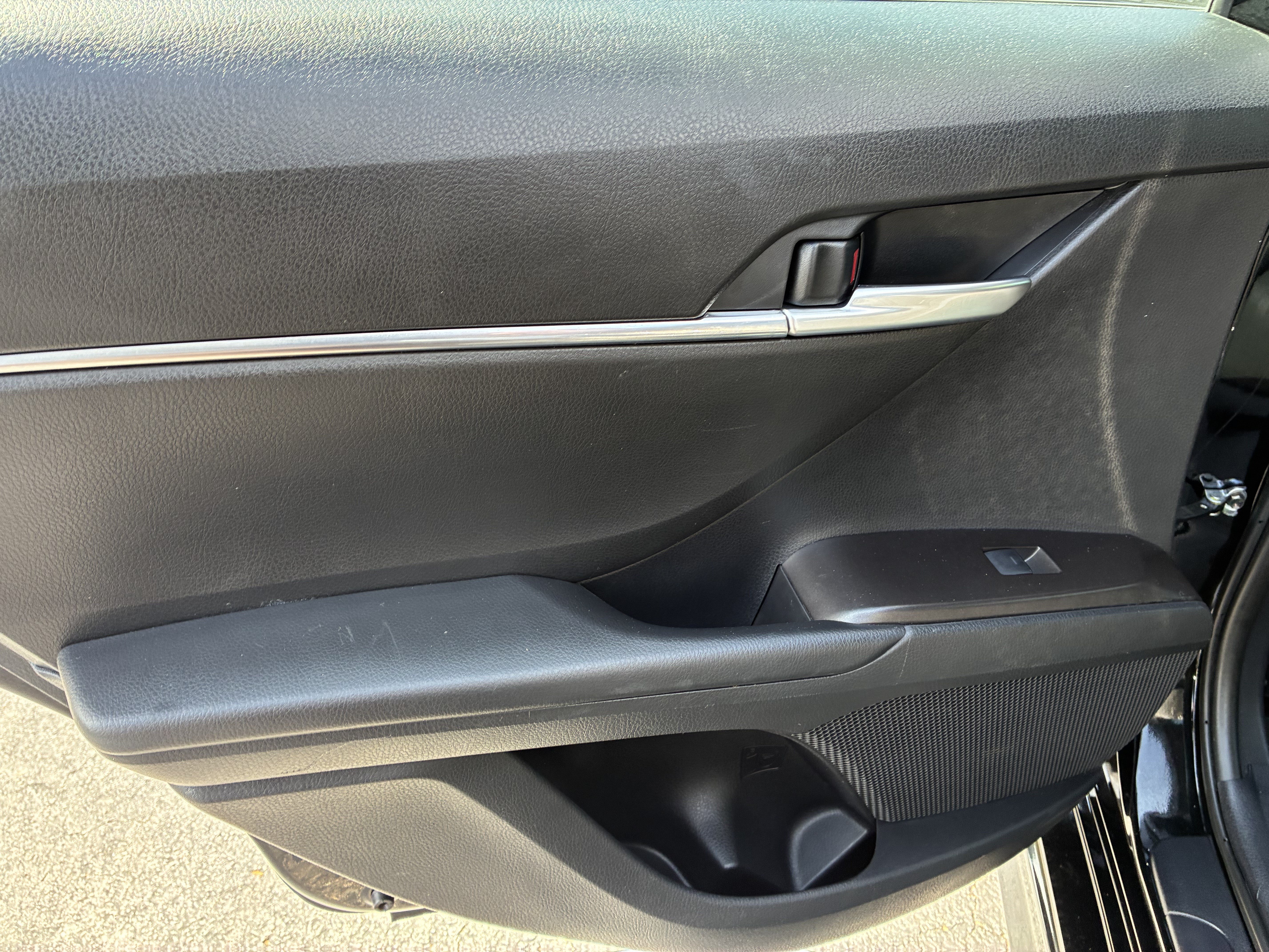 Used 2024 Toyota Camry SE FWD image 14