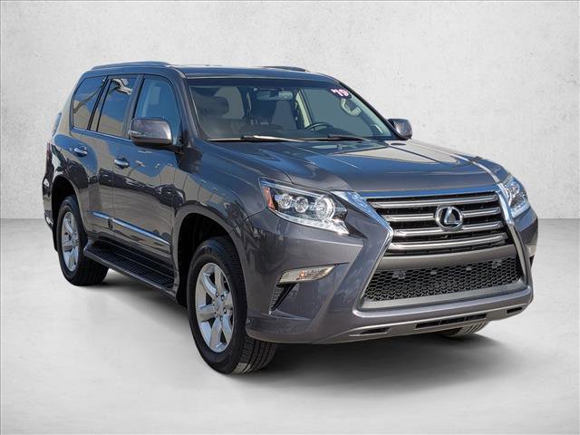 Used 2019 Lexus GX 460 image 3