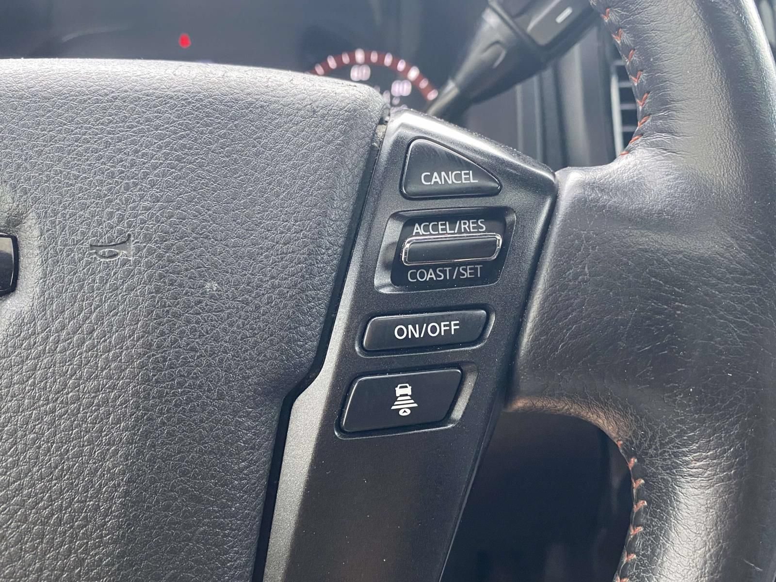 Used 2021 Nissan Titan PRO-4X w/ Pro-4x Convenience Package AWD/4WD image 23