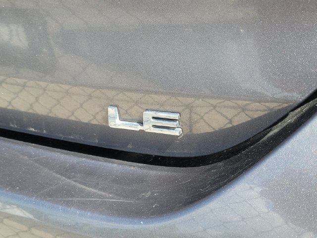 Used 2023 Toyota Highlander LE FWD image 4
