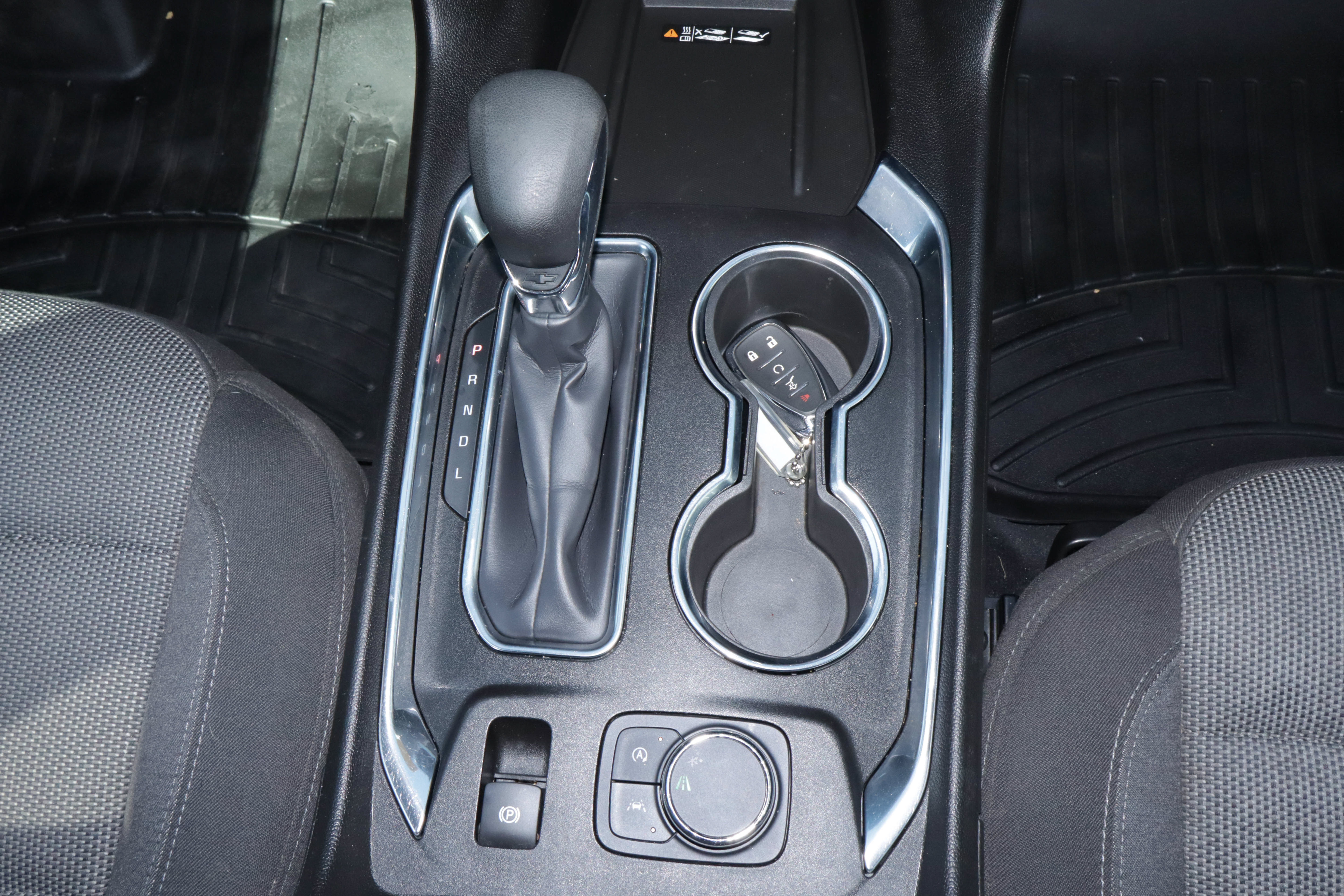 Used 2023 Chevrolet Traverse LT FWD image 21