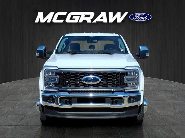 Certified 2026 Ford F450 Lariat w/ Chrome Package image 3