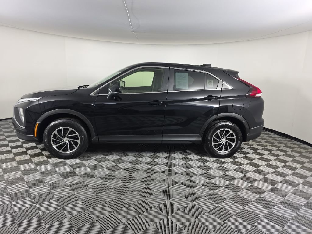 Used 2022 Mitsubishi Eclipse Cross ES image 2