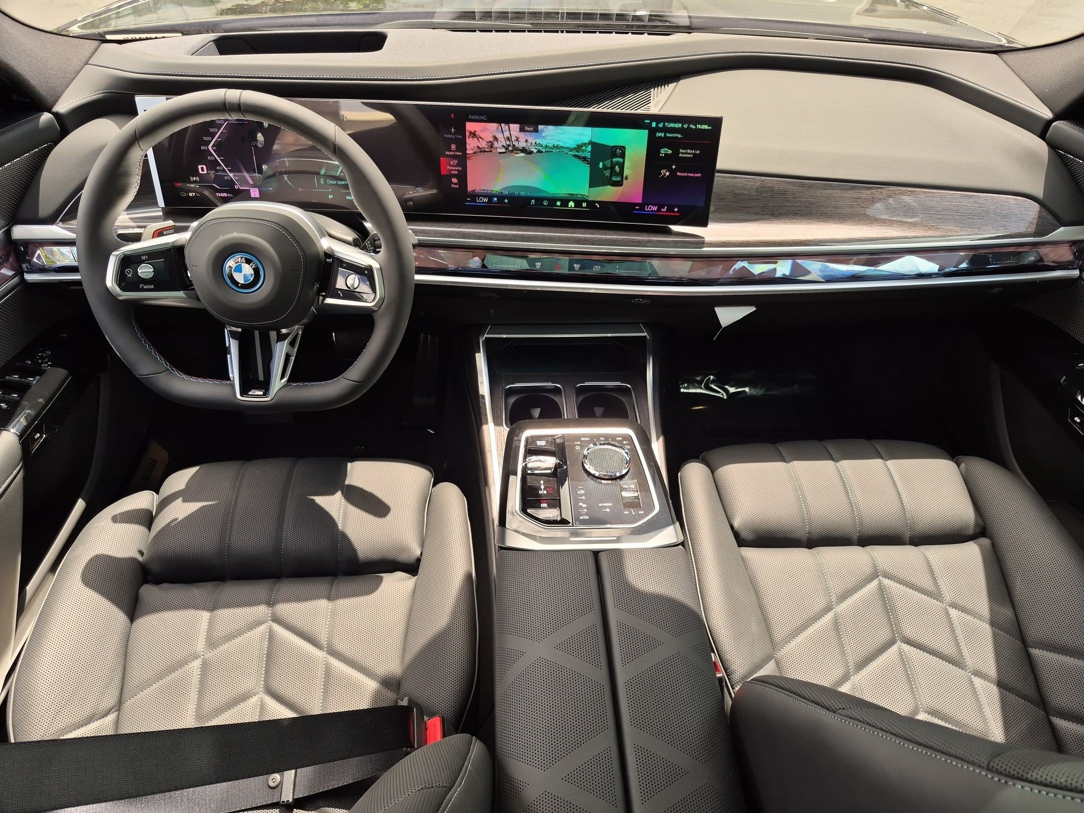 New 2026 BMW i7 M70 w/ Executive Package AWD/4WD image 30