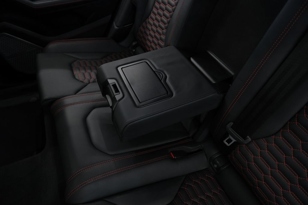 Used 2021 Lamborghini Urus AWD/4WD image 35
