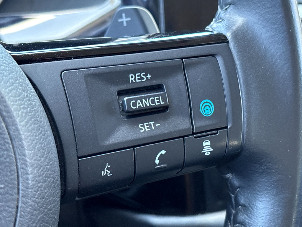 Used 2022 Nissan Pathfinder SV w/ SV Black Package image 15