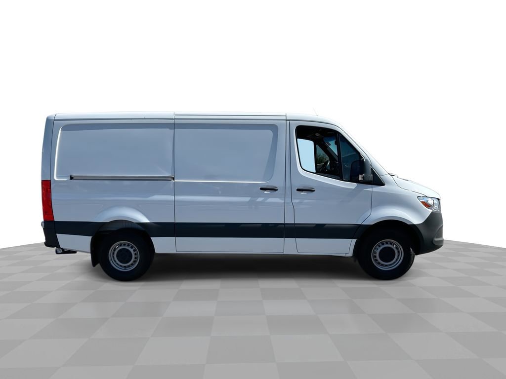 Used 2025 Mercedes-Benz Sprinter 2500 image 9