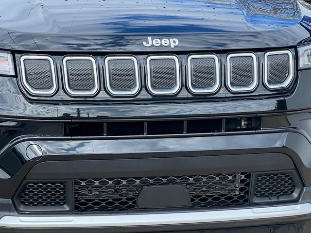 Used 2022 Jeep Compass Limited image 42