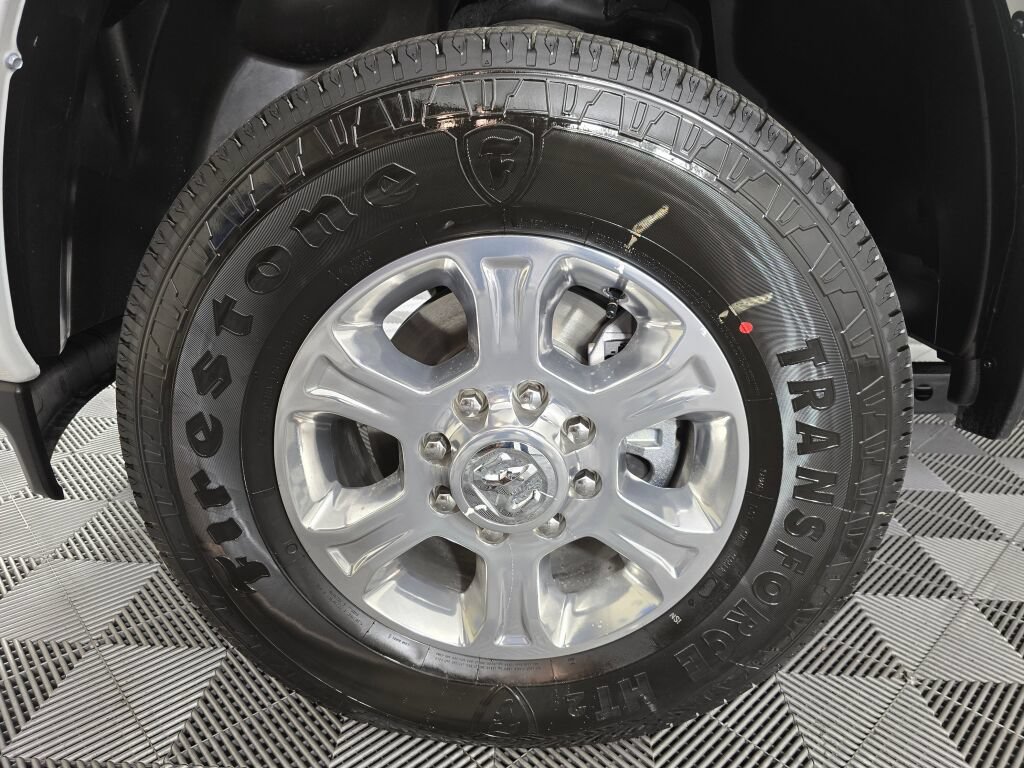 New 2026 RAM 3500 Big Horn AWD/4WD image 10