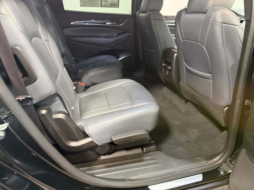 Used 2023 Buick Enclave Essence AWD/4WD image 65